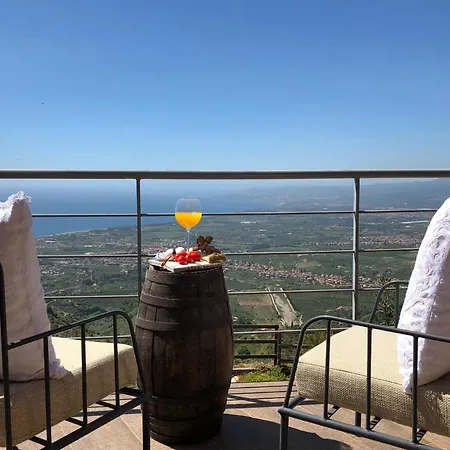 Villa La Pietraia
